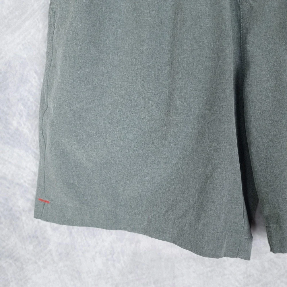 Chubbies Shorts Mens Small Gray 7 Inch Inseam Stretch Athletic Swim Trunks - Picture 6 of 13
